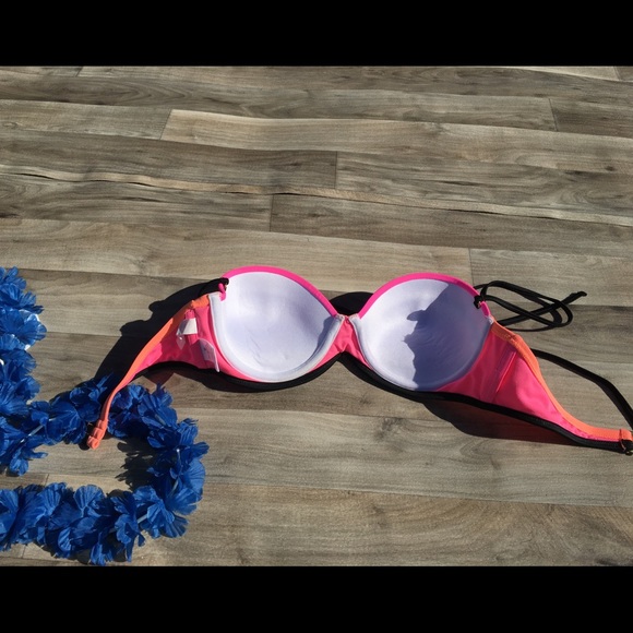 SOLD - Picture 3 of 3